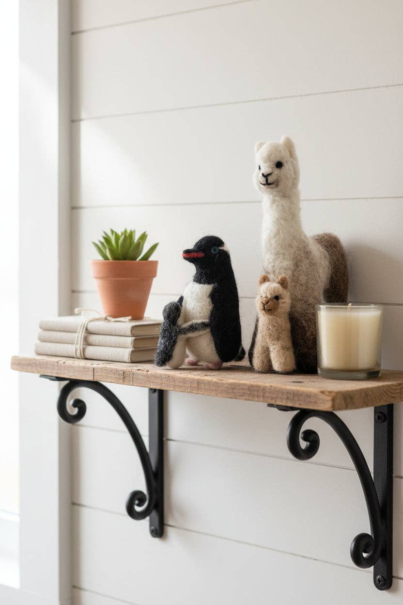 Mama Alpaca & Cria
